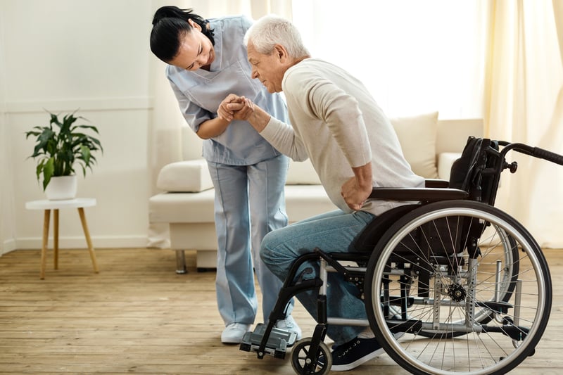 How to Safely Lift and Transfer Elderly Adults